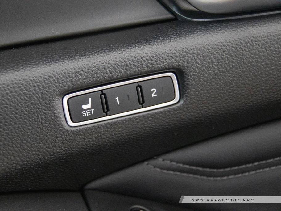 https://i.i-sgcm.com/new_cars/cars/12518/12518_g46