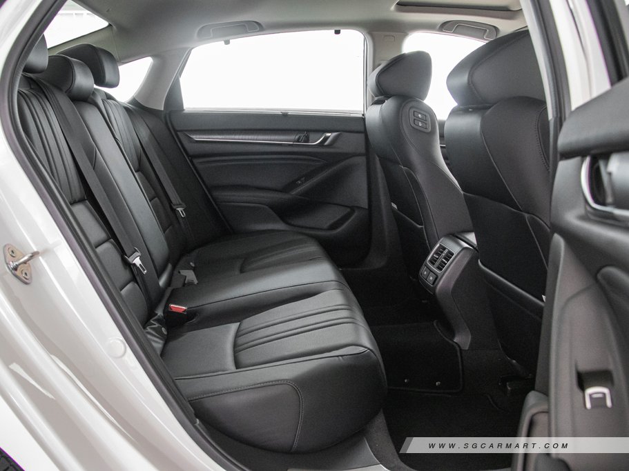 https://i.i-sgcm.com/new_cars/cars/12518/12518_g59