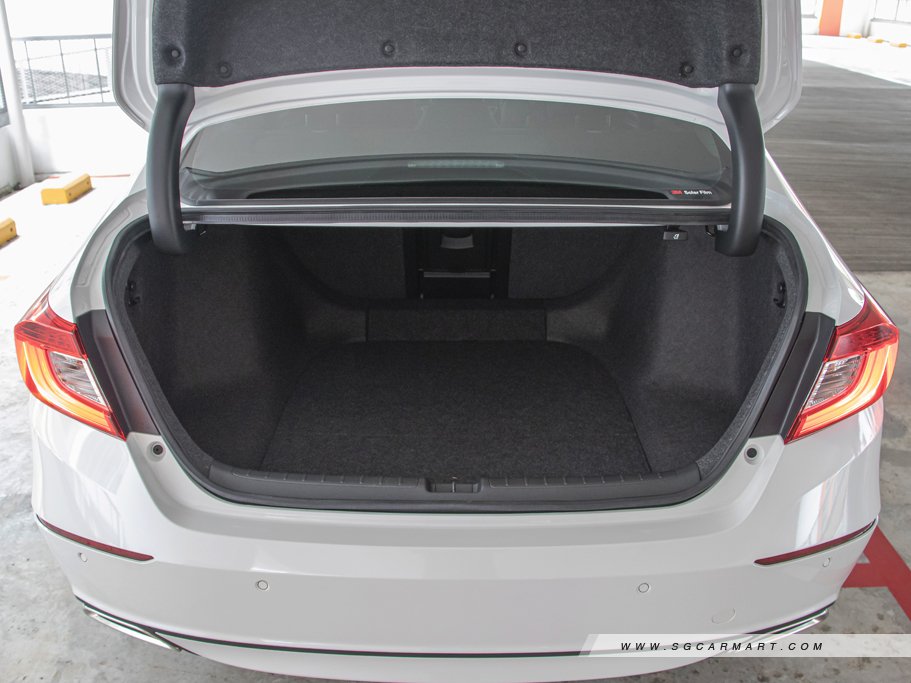 https://i.i-sgcm.com/new_cars/cars/12518/12518_g60