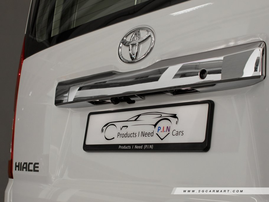 https://i.i-sgcm.com/new_cars/cars/12533/12533_g11
