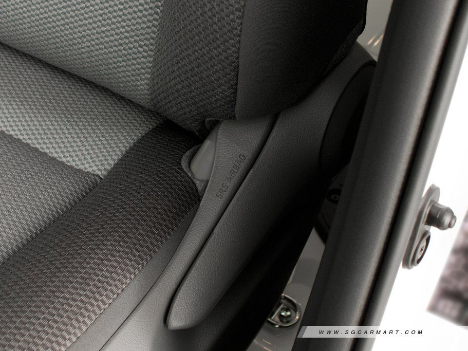 https://i.i-sgcm.com/new_cars/cars/12533/12533_g29