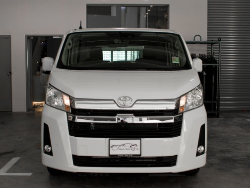 toyota hiace hybrid 2019