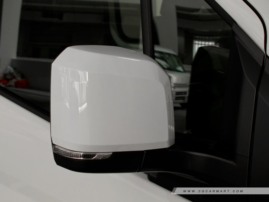https://i.i-sgcm.com/new_cars/cars/12533/12533_g6