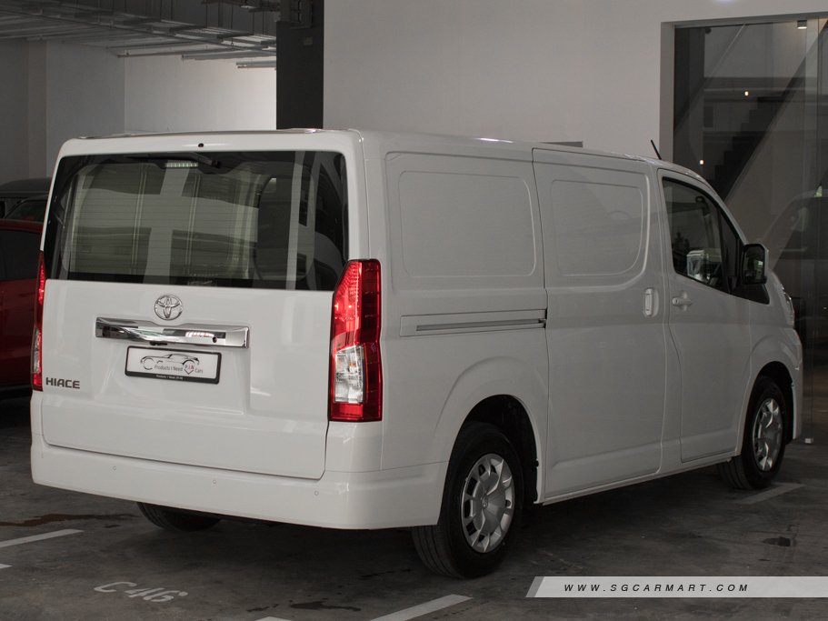 https://i.i-sgcm.com/new_cars/cars/12533/12533_g9