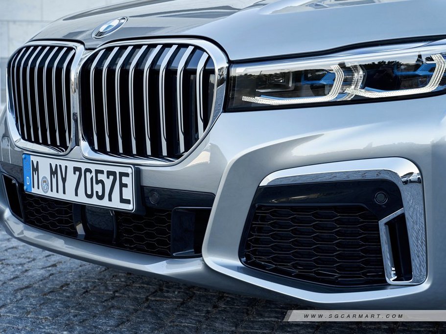 https://i.i-sgcm.com/new_cars/cars/12535/12535_g16