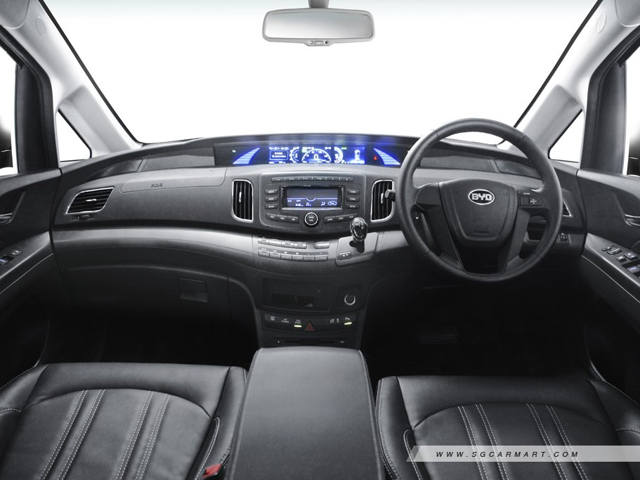 https://i.i-sgcm.com/new_cars/cars/12537/12537_g13