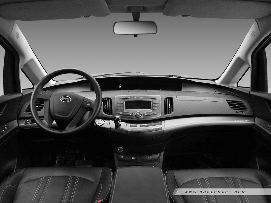 https://i.i-sgcm.com/new_cars/cars/12537/12537_g14