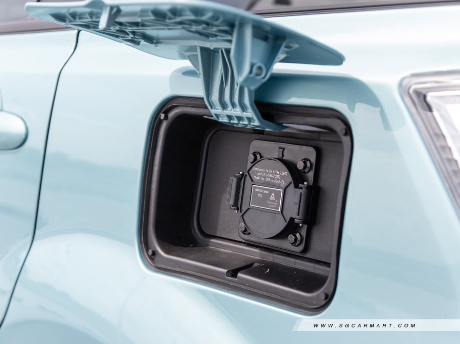 https://i.i-sgcm.com/new_cars/cars/12537/12537_g26