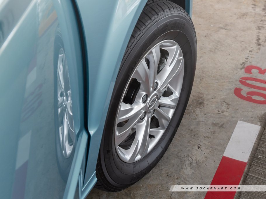 https://i.i-sgcm.com/new_cars/cars/12537/12537_g29