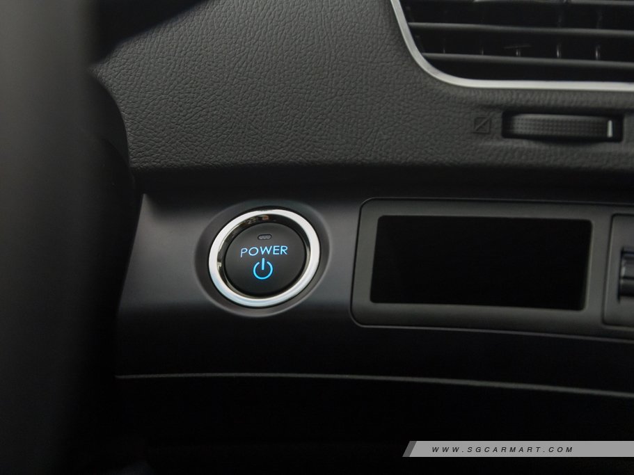 https://i.i-sgcm.com/new_cars/cars/12537/12537_g34
