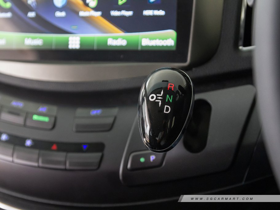 https://i.i-sgcm.com/new_cars/cars/12537/12537_g42