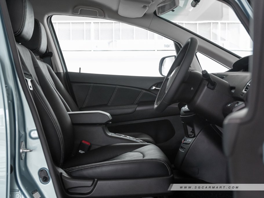 https://i.i-sgcm.com/new_cars/cars/12537/12537_g46