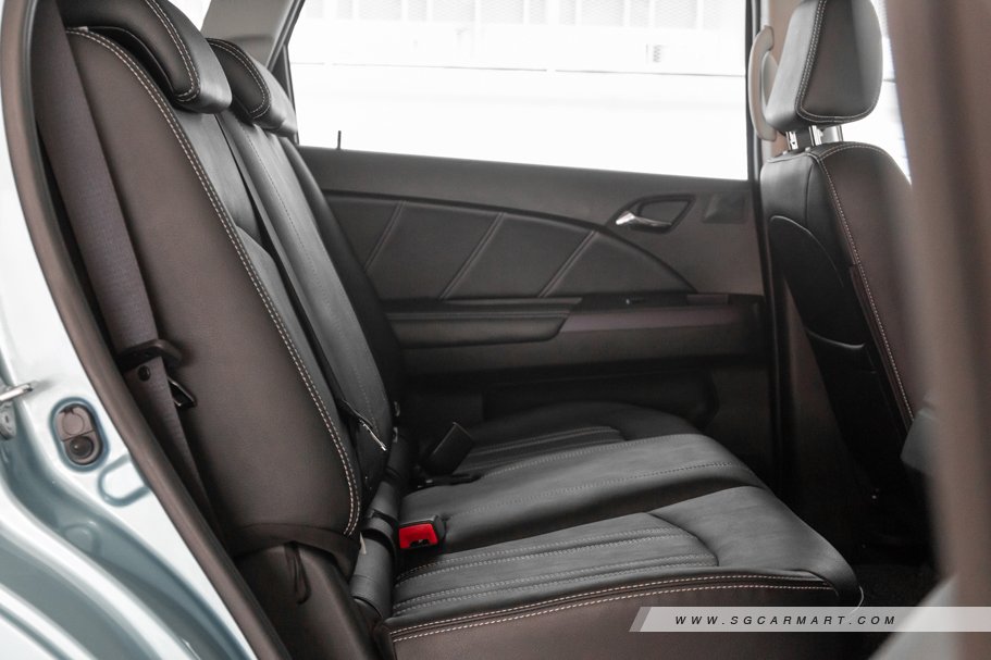 https://i.i-sgcm.com/new_cars/cars/12537/12537_g47