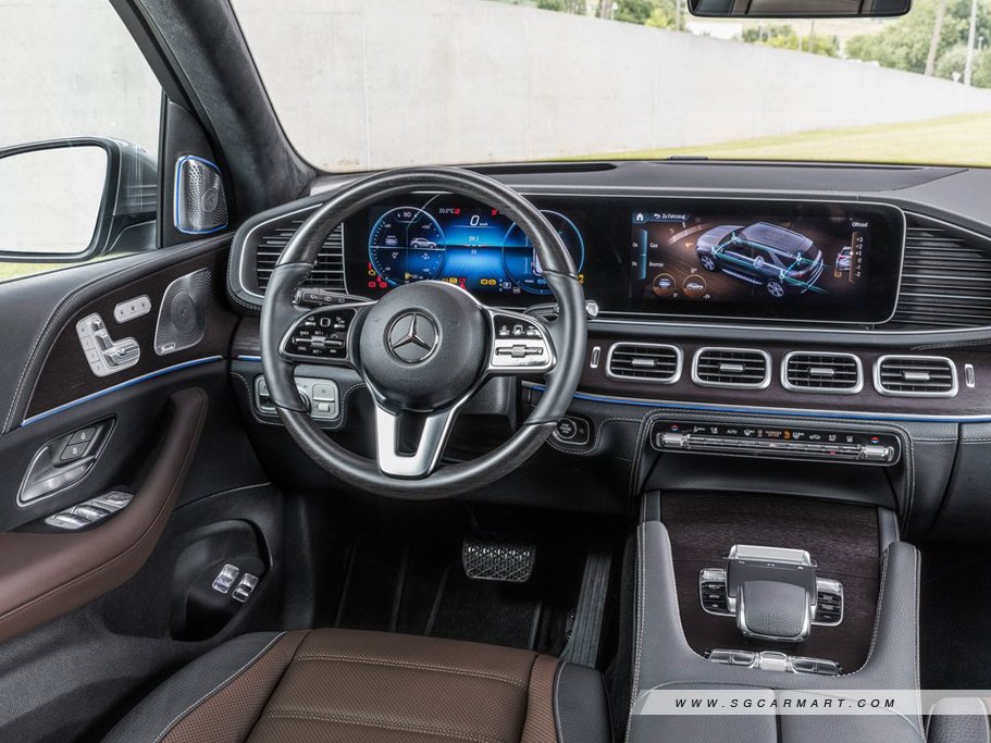 https://i.i-sgcm.com/new_cars/cars/12538/12538_g16