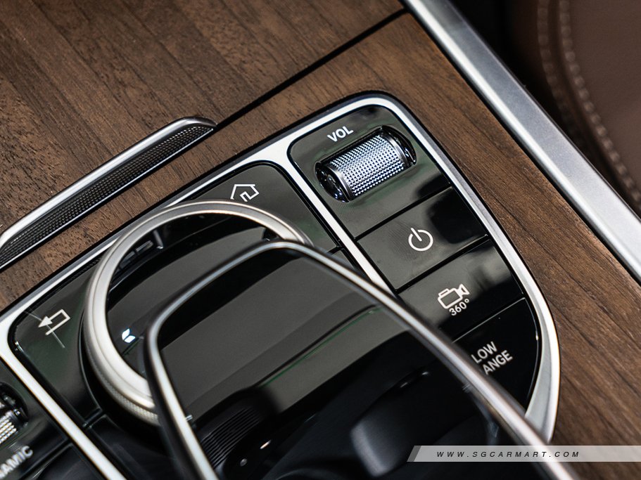 https://i.i-sgcm.com/new_cars/cars/12544/12544_g128