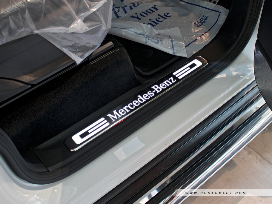 https://i.i-sgcm.com/new_cars/cars/12544/12544_g74