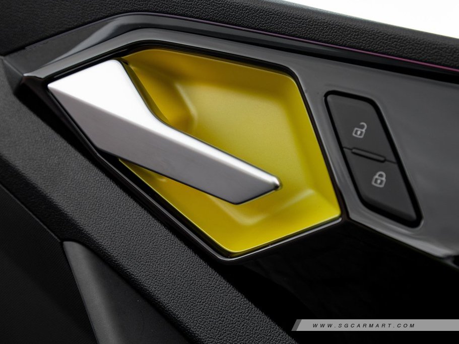 https://i.i-sgcm.com/new_cars/cars/12546/12546_g22