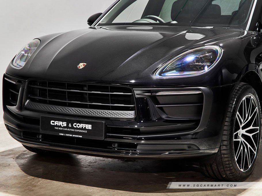https://i.i-sgcm.com/new_cars/cars/12548/12548_g112