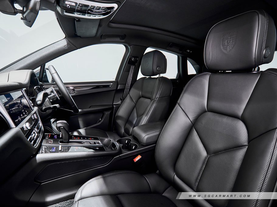 https://i.i-sgcm.com/new_cars/cars/12548/12548_g119