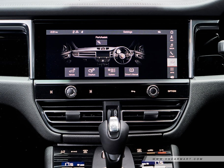 https://i.i-sgcm.com/new_cars/cars/12548/12548_g131