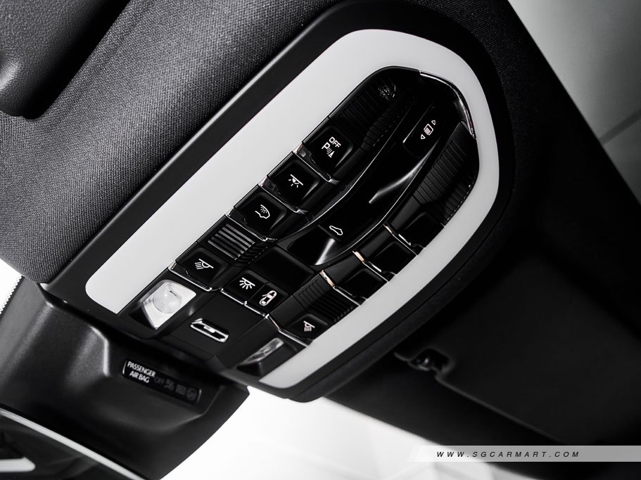 https://i.i-sgcm.com/new_cars/cars/12548/12548_g143