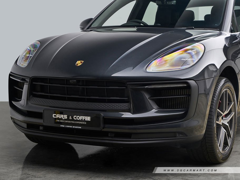 https://i.i-sgcm.com/new_cars/cars/12548/12548_g151