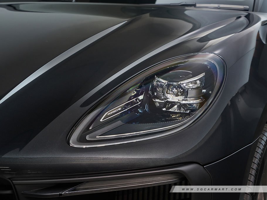 https://i.i-sgcm.com/new_cars/cars/12548/12548_g152