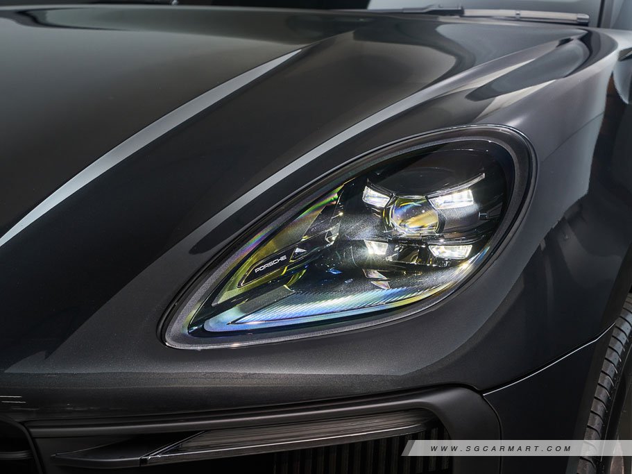 https://i.i-sgcm.com/new_cars/cars/12548/12548_g153