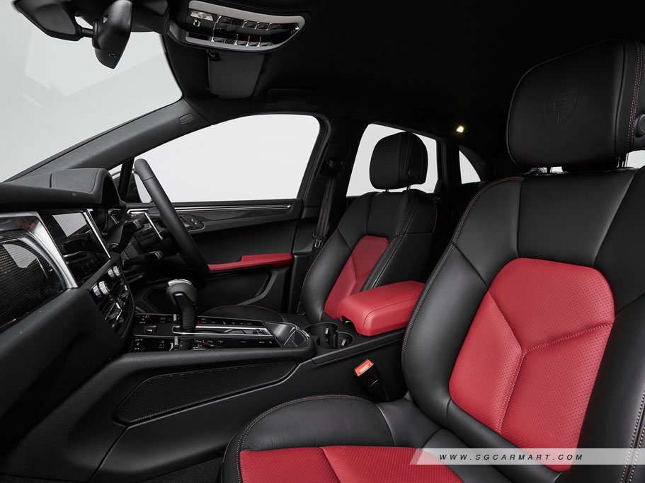 https://i.i-sgcm.com/new_cars/cars/12548/12548_g162