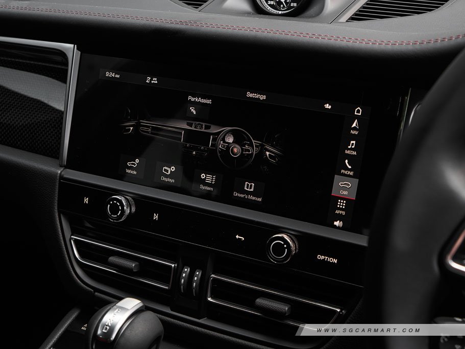 https://i.i-sgcm.com/new_cars/cars/12548/12548_g175