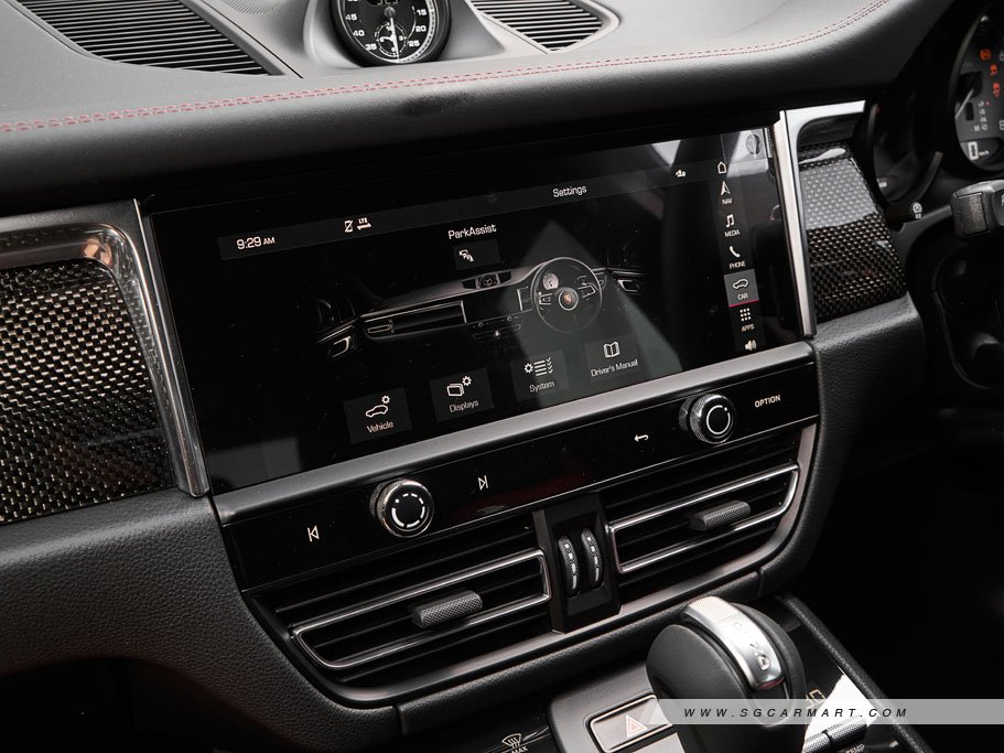 https://i.i-sgcm.com/new_cars/cars/12548/12548_g177