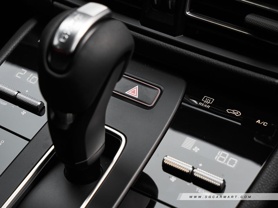 https://i.i-sgcm.com/new_cars/cars/12548/12548_g182