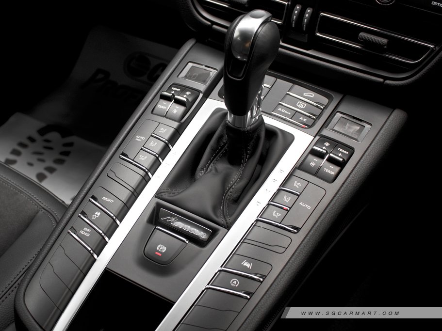 https://i.i-sgcm.com/new_cars/cars/12548/12548_g29