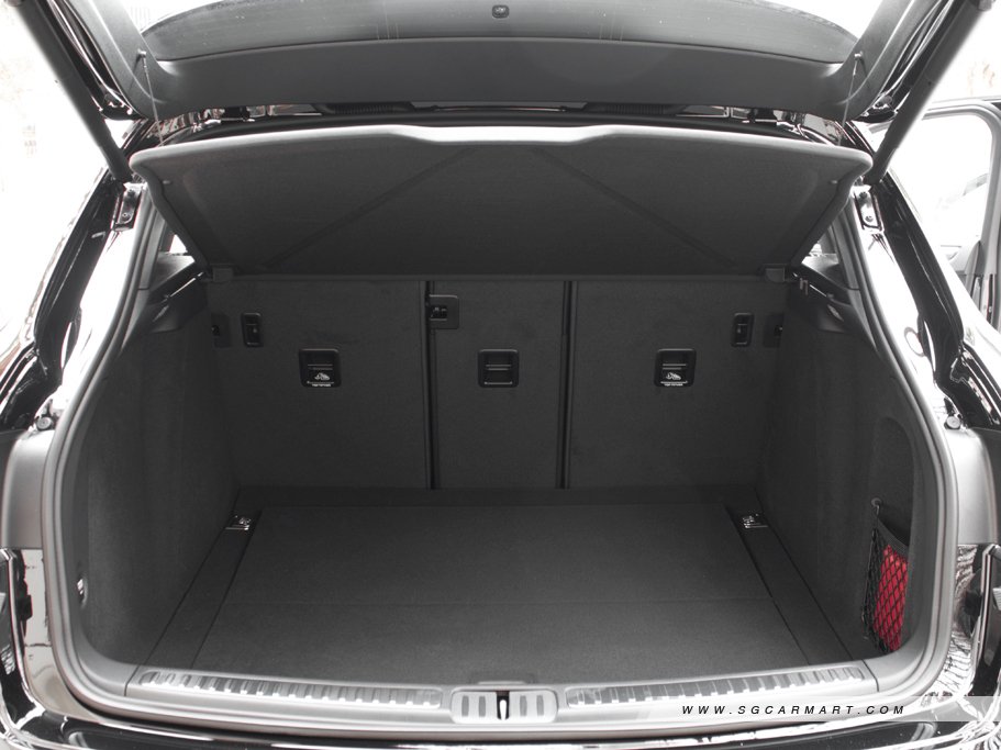 https://i.i-sgcm.com/new_cars/cars/12548/12548_g40