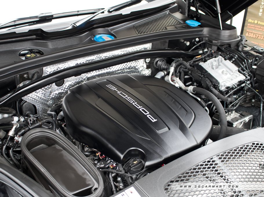 https://i.i-sgcm.com/new_cars/cars/12548/12548_g42