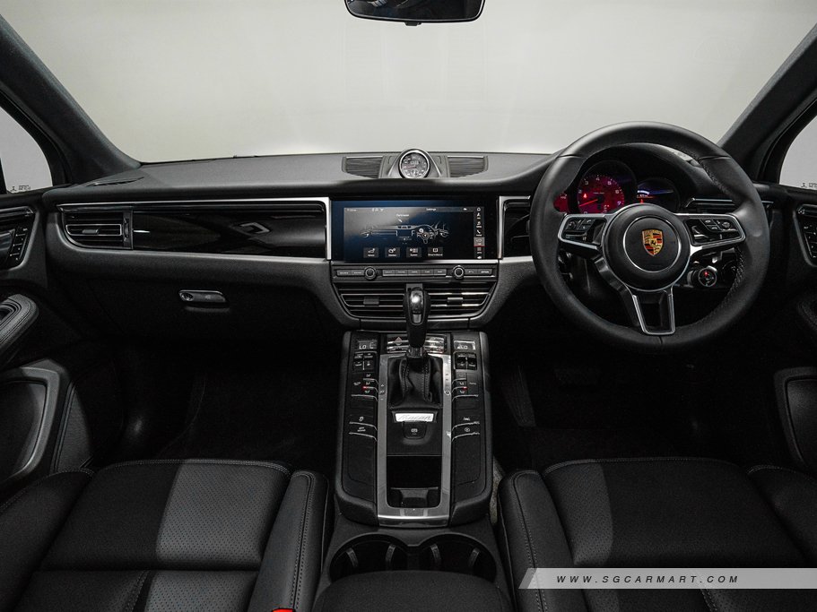 https://i.i-sgcm.com/new_cars/cars/12548/12548_g63