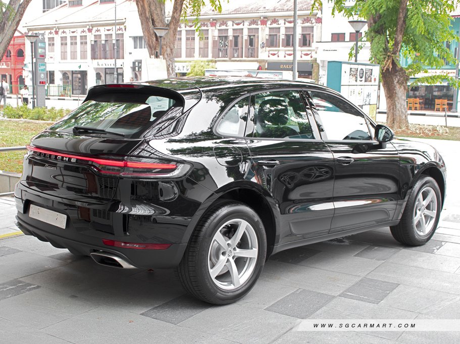 https://i.i-sgcm.com/new_cars/cars/12548/12548_g7