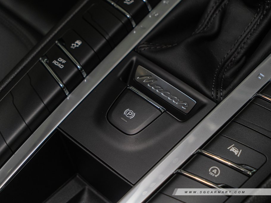 https://i.i-sgcm.com/new_cars/cars/12548/12548_g84