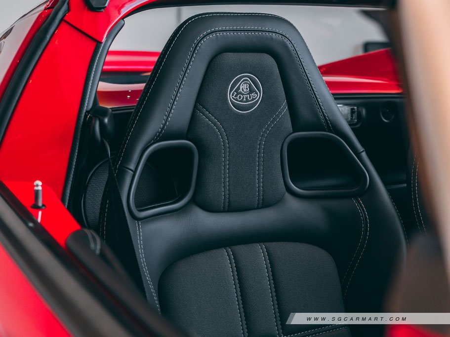 https://i.i-sgcm.com/new_cars/cars/12549/12549_g12