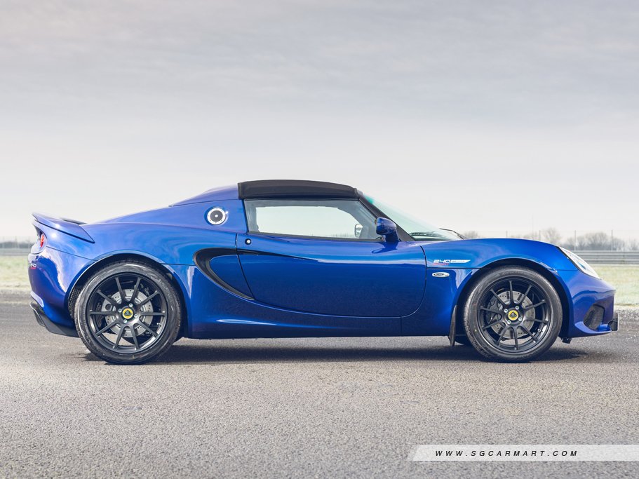 https://i.i-sgcm.com/new_cars/cars/12549/12549_g64