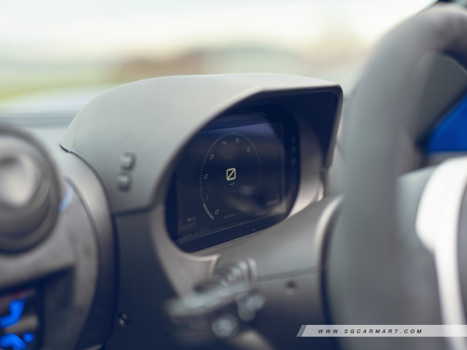 https://i.i-sgcm.com/new_cars/cars/12549/12549_g72
