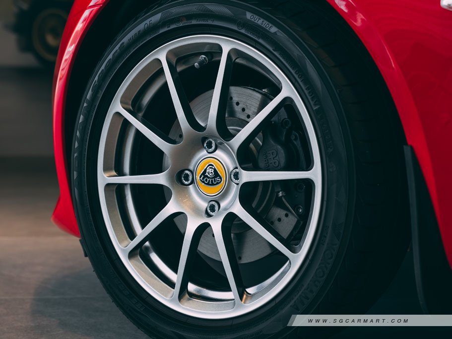 https://i.i-sgcm.com/new_cars/cars/12549/12549_g7