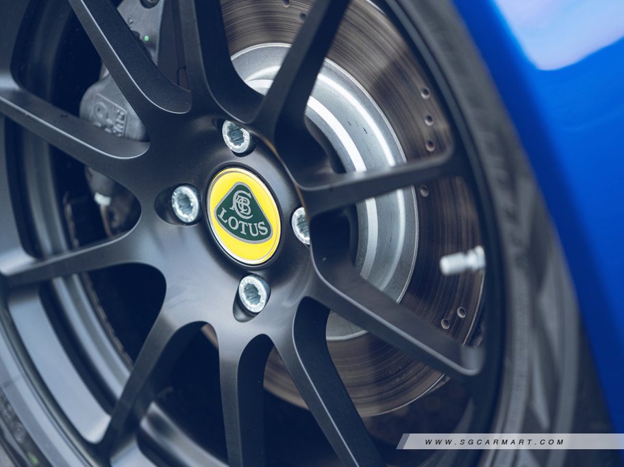 https://i.i-sgcm.com/new_cars/cars/12549/12549_g83
