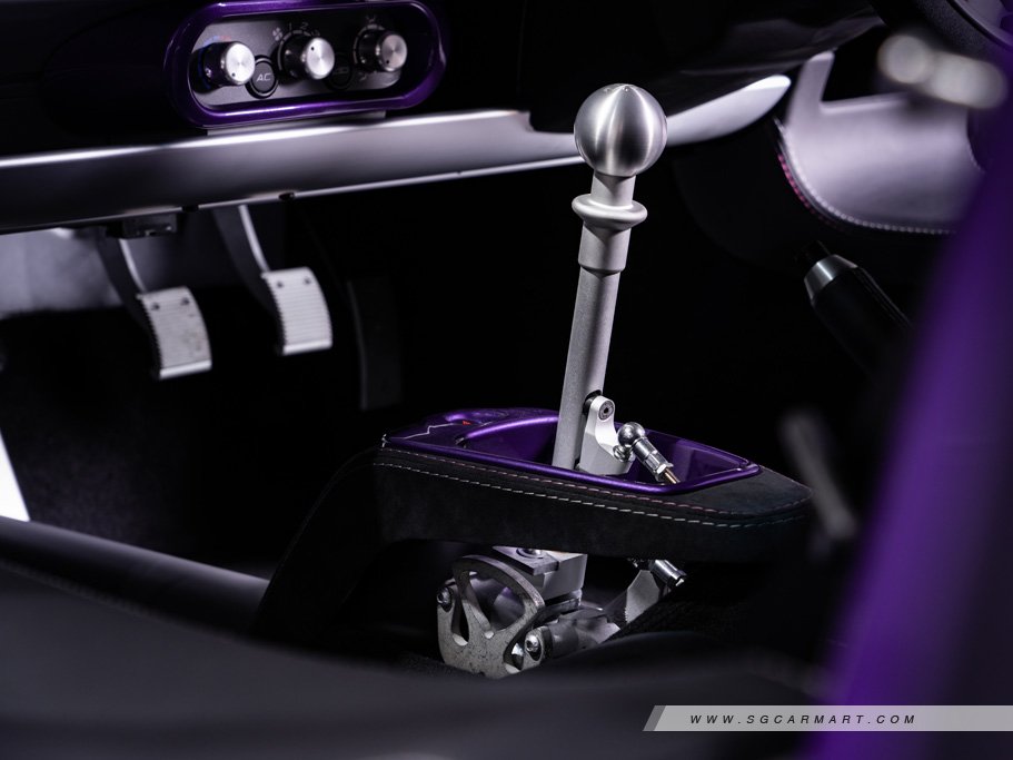 https://i.i-sgcm.com/new_cars/cars/12550/12550_g46