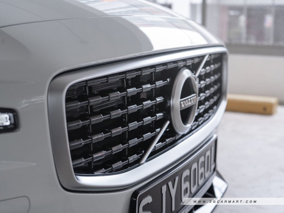 https://i.i-sgcm.com/new_cars/cars/12552/12552_g24