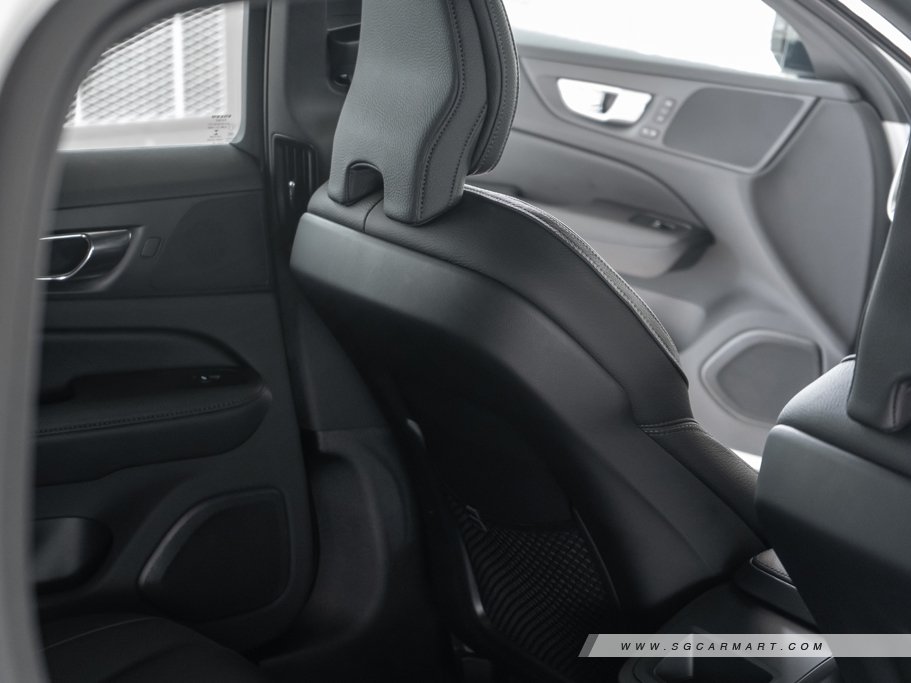 https://i.i-sgcm.com/new_cars/cars/12552/12552_g51