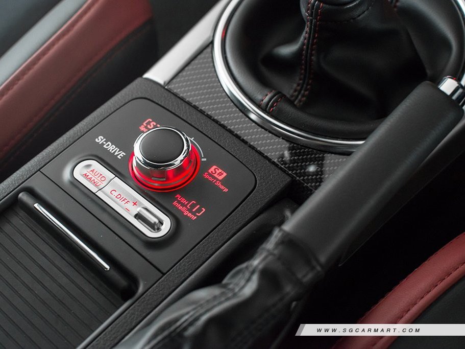 https://i.i-sgcm.com/new_cars/cars/12555/12555_g17
