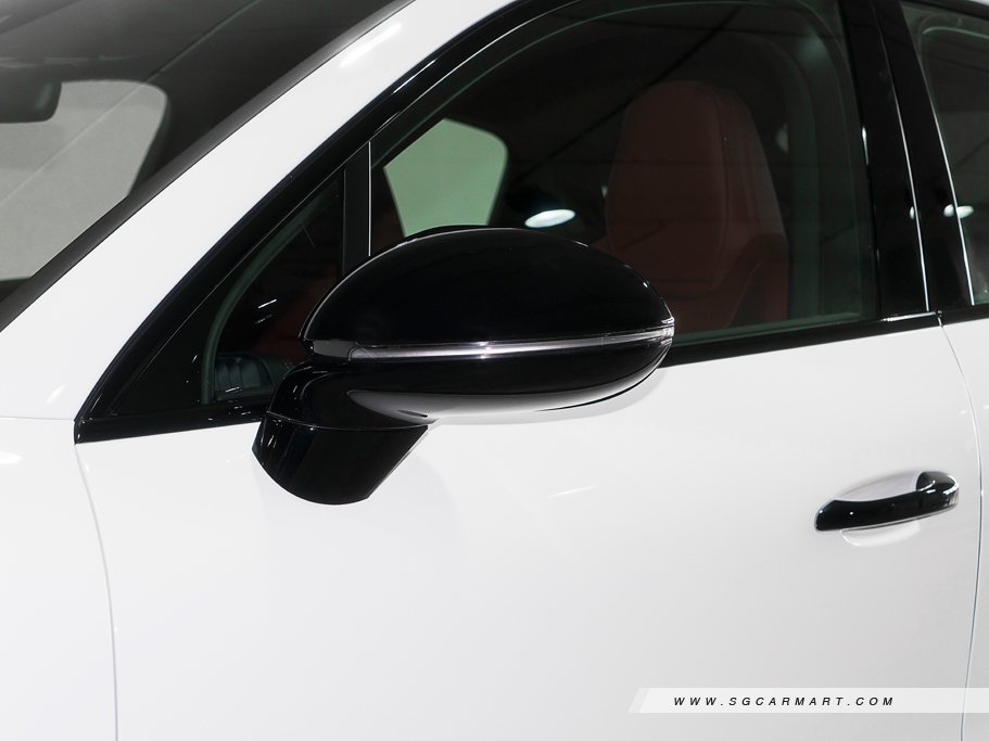 https://i.i-sgcm.com/new_cars/cars/12558/12558_g138