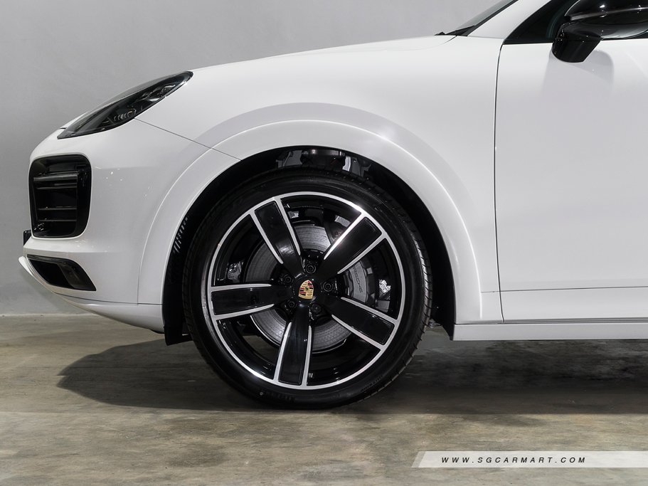 https://i.i-sgcm.com/new_cars/cars/12558/12558_g139