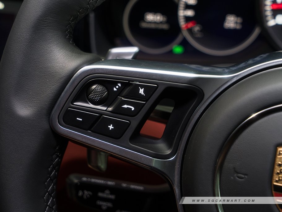 https://i.i-sgcm.com/new_cars/cars/12558/12558_g147